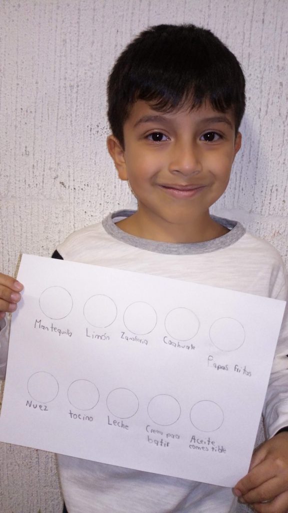 Trazar 10 círculos y colocar nombre de alimentos